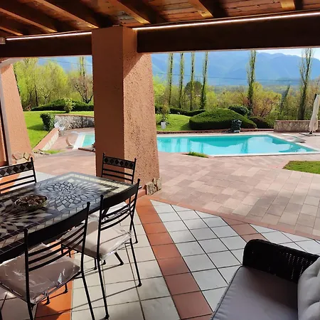 Abete Azzurro Con Piscina 度假居 *