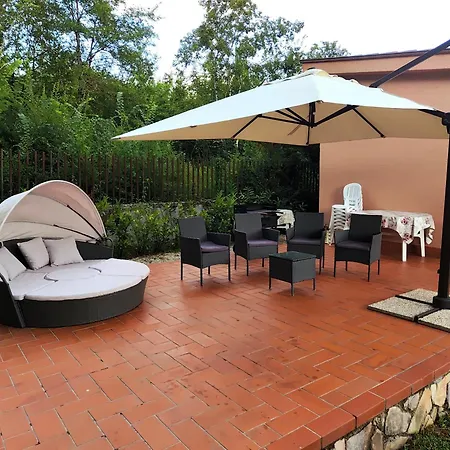 Abete Azzurro Con Piscina 度假居 *